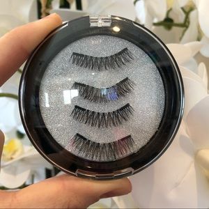 Magnetic False Eyelashes
